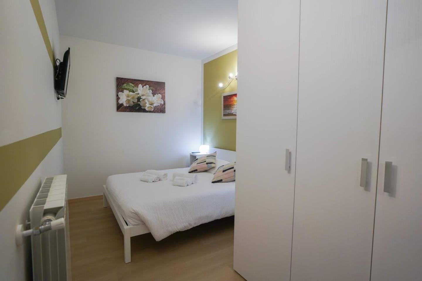 Gelsomino Suite Leonardo Academy, Mxp & Laghi Sesto Calende Extérieur photo